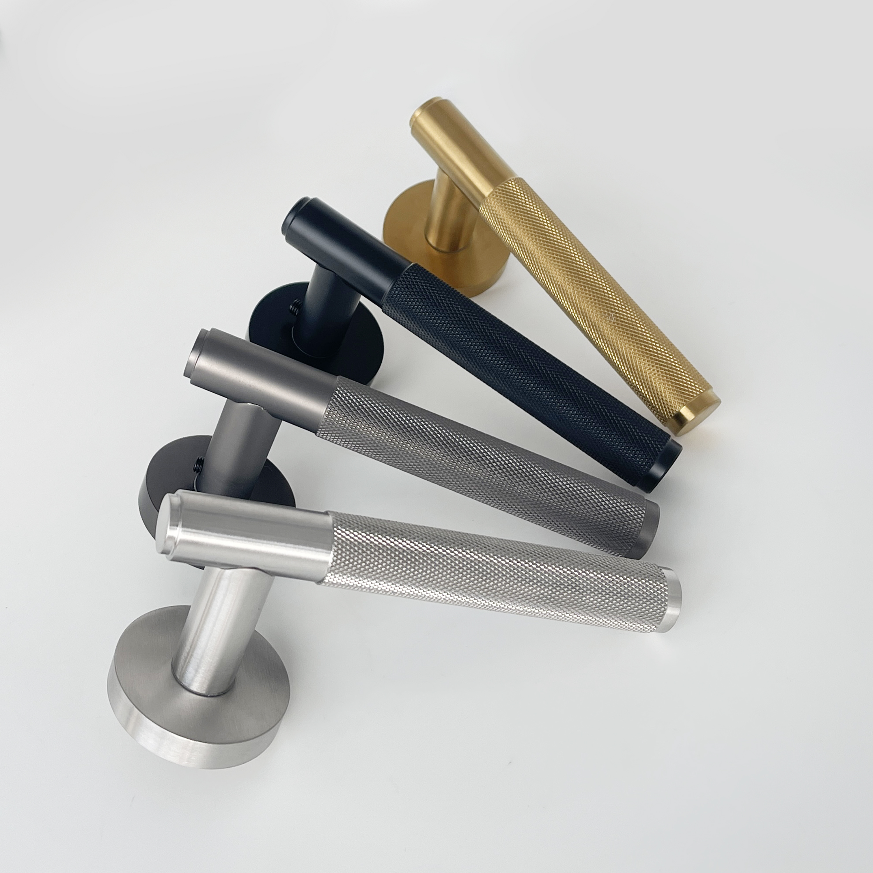 Modern Minimalist Style Anti-Fingerprint Trident Knurled Door Handle